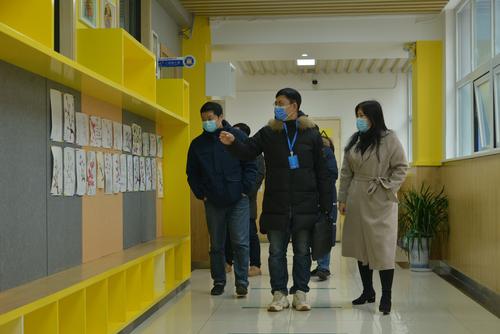 郑州市教育局疫情防控工作督导组到郑东新区康平小学