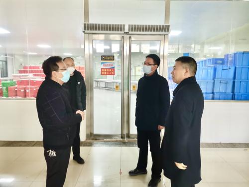 教文体局党委副书记一行到实验学校开展开学巡查工作