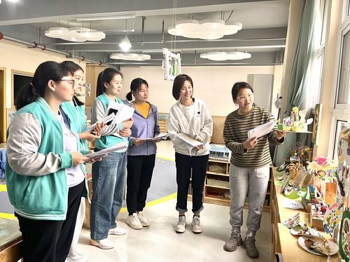 中班教师详细介绍班级区角环境