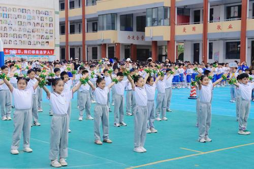郑东新区圃田乡中心小学开幕式表演