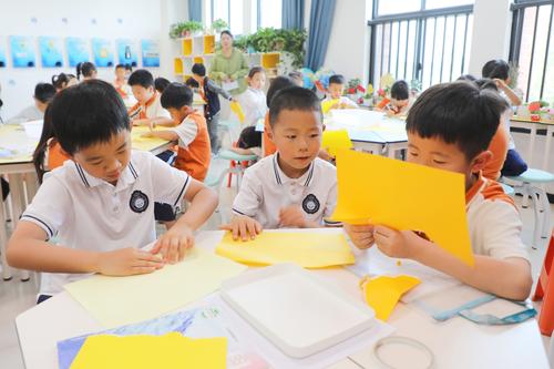 共同制作手工