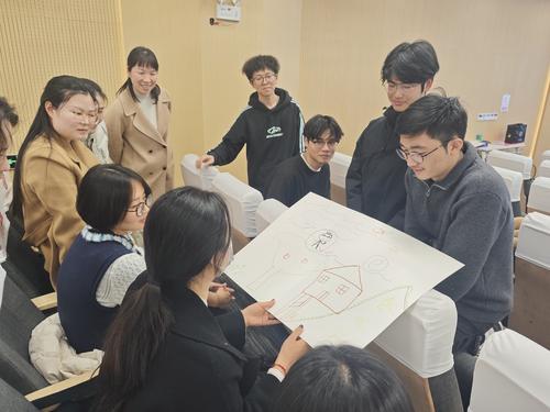 2.关爱教师心理团辅活动