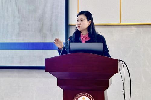 2026年3月25日下午,谢俊老师在文苑学校举行五年级教情学情反馈暨学科工作会 2026年3月25日下午,谢俊老师在文苑学校举行五年级教情学情反馈暨学科工作会