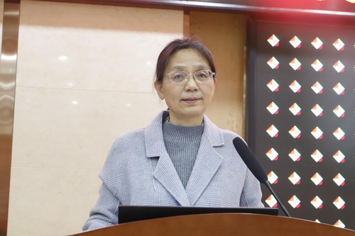 2郑东新区中学语文教研员巩凤华老师做素养导向的命题培训 2郑东新区中学语文教研员巩凤华老师做素养导向的命题培训