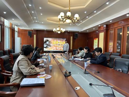 各学段老师进行说课展示