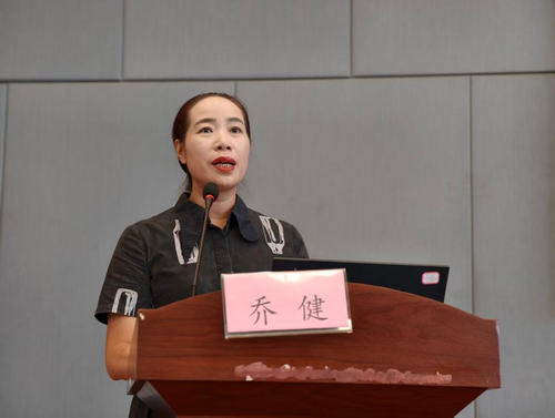 1郑东新区教育文化体育局党委委员乔健作工作部署
